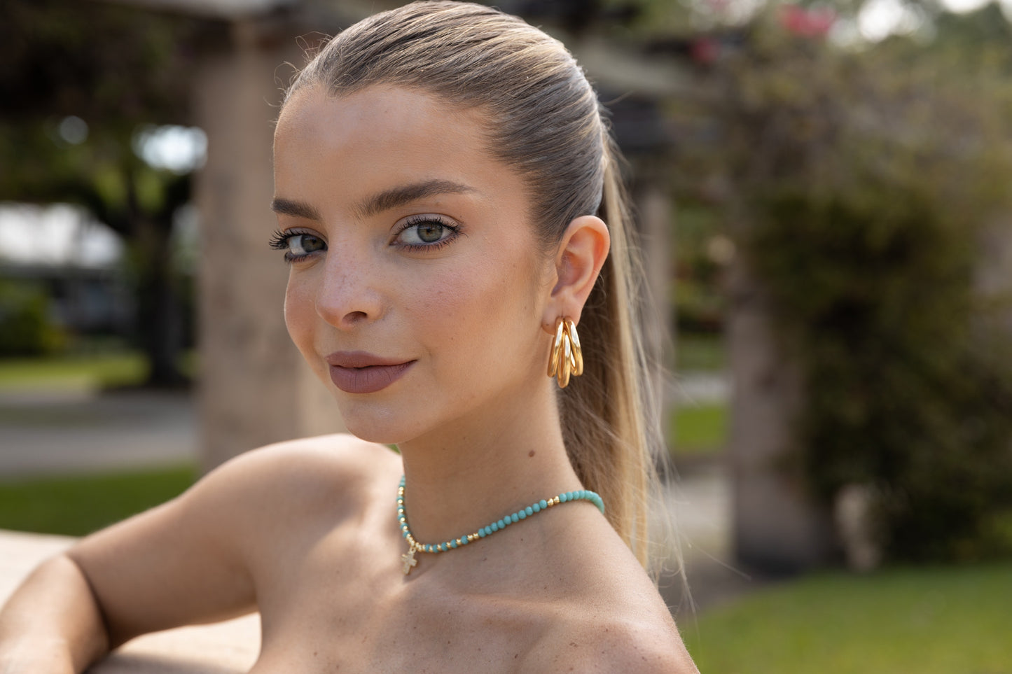 Cross Choker
